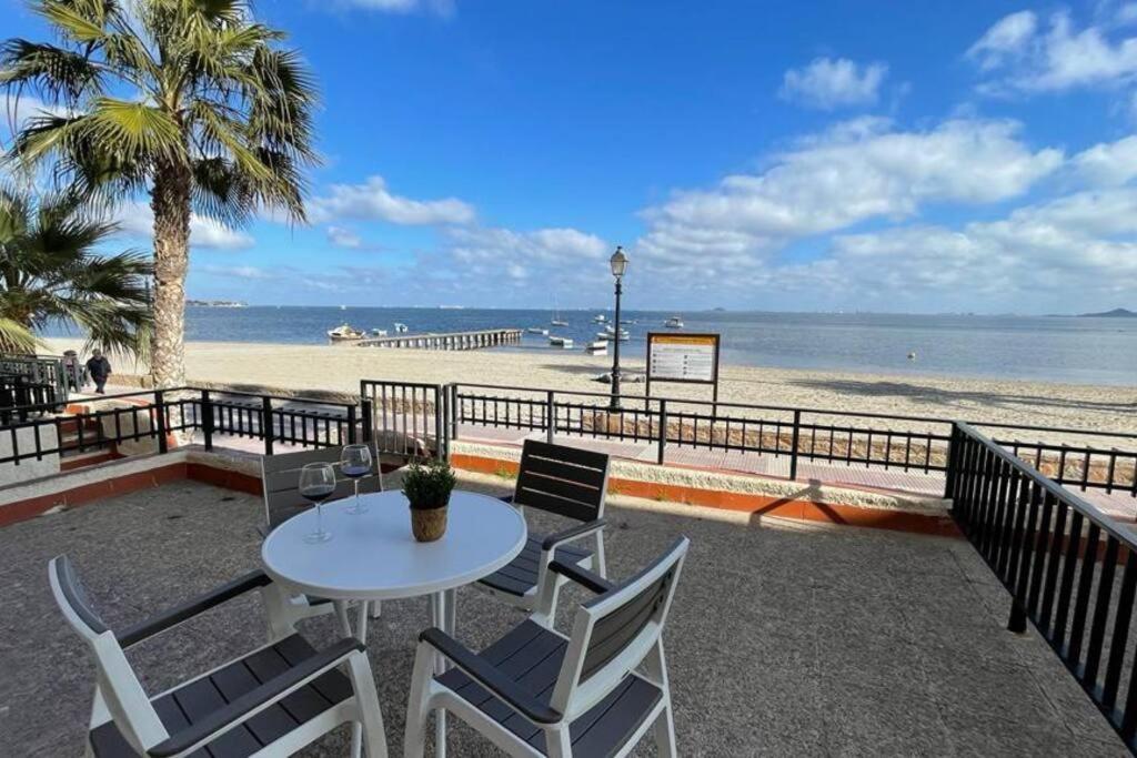 Charming Beachfront Apartment Murcja Zewnętrze zdjęcie