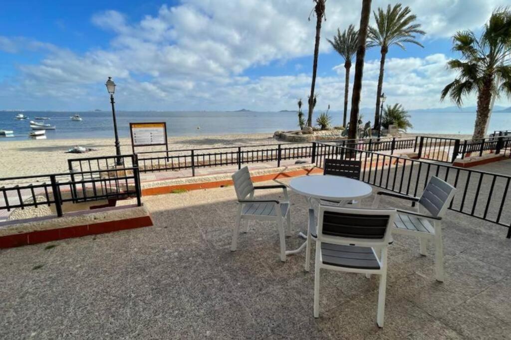 Charming Beachfront Apartment Murcja Zewnętrze zdjęcie